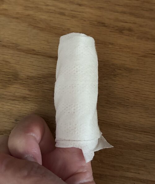 歯磨きシートを指に巻いてみた